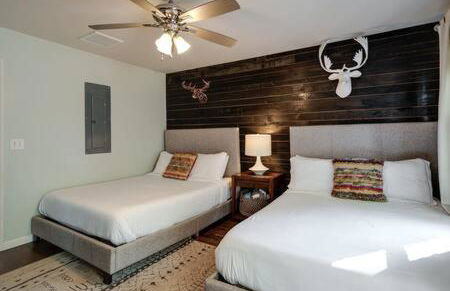 1-Story Home, Fenced Yard, Grill, Firepit, Parking, Sleeps 10, Pet-Friendly, Smart TVs, 10 Mins to Nissan Stadium & Five Points, Cozy Bedrooms, Outdoor Fun, Perfect for Families & Groups - Foto 17