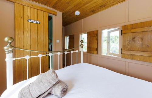 Beautifully Restored WW2 Carriage - Sleeps 6 - Foto 30