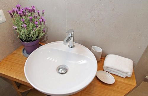 Brand New Modern Apt 2 Stops to Colosseum - Photo 6