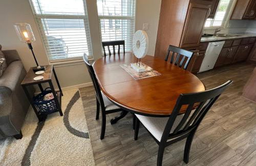 Monte Vista Village Resort Mesa 3 Bed 2 Bath Age Restricted Must be 55 or more - Photo 15