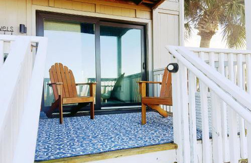 Beachfront Saint Helena Island Condo with Amenities! - Foto 18