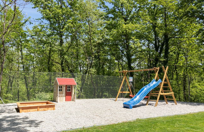 Villa PORTUM - Where Serenity & Comfort meet, Luxurious Woodland Retreat with Private Heated Pool & Amenities - Foto 36