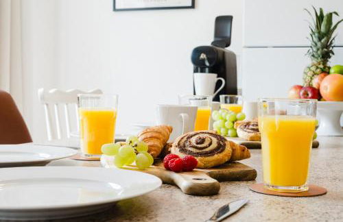 2BR Flat Near City Centre with Free Parking - Foto 33