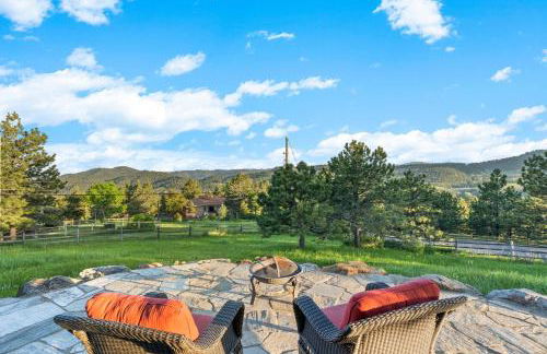 Mountain Top Luxury Red Rocks Hot tub Sauna Views - Photo 58