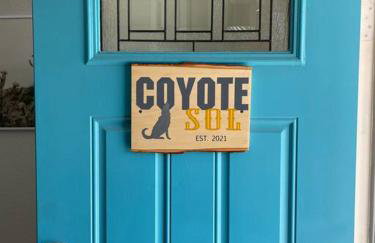 Comfy, contemporary quiet retreat vacation home with views - Foto 34