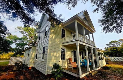 Historic Old Oak Cottage-Great water views! - Foto 11