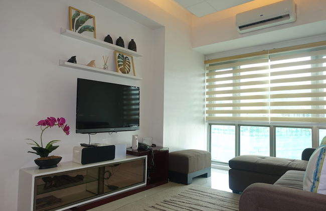 Luxury Condo at Forbeswood Parklane - Foto 19