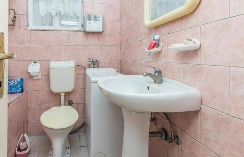 Three-Bedroom Holiday Home In Sikovo - Foto 11