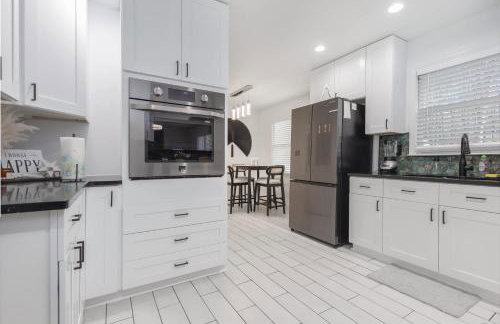 Big Modern Family Home On 1 Acre Land w Firepit & Grill - Foto 37