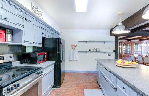 Riverside Home With a Rustic Charm - Foto 31