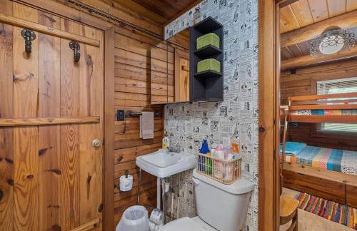 Nature's Nook - Fire Pit & Near Fishing & Golf - Photo 16