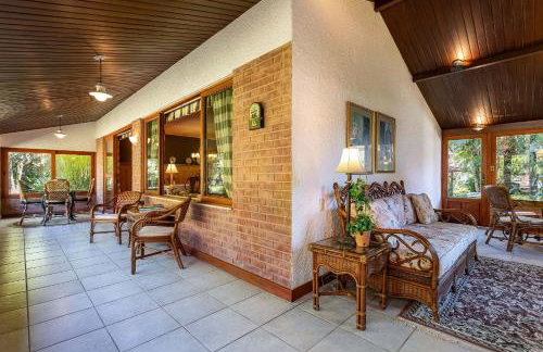 Casa na Granja Comary com piscina, churrasqueira e jacuzzi privativa - Foto 13