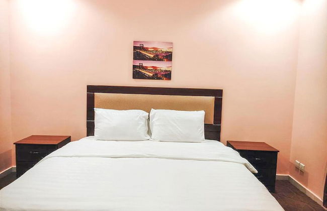 Al Ghubaishi Plaza - Photo 14