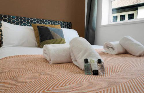 Spacious & Stylish - Free Parking - Fast Wifi - Foto 5