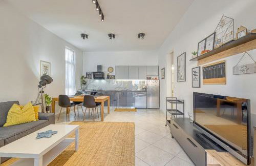 Runa with Terrace - Photo 12