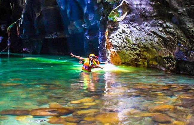 Tubing in the Güape River Canyon - Photo 2