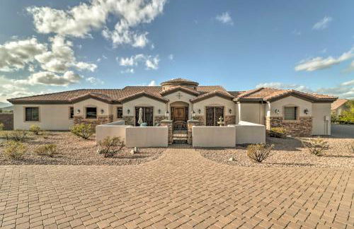 Pool and Spa! Phoenix Mansion Near Spring Training - Foto 2