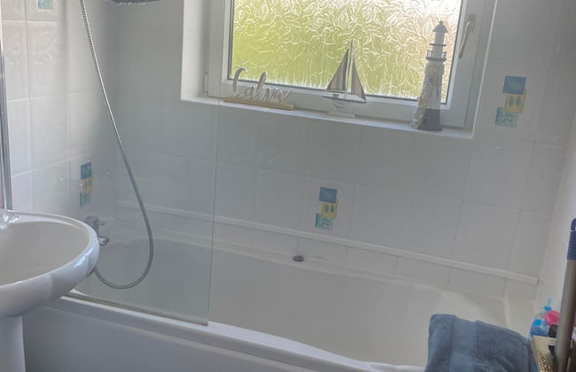 Stunning Beautiful 4-bed House in South Wales - Foto 28