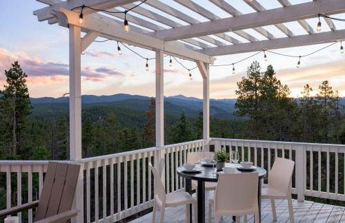 Luxe 4BR Mtn Retreat With Stunning Views Near Ski AndHikes - Foto 2