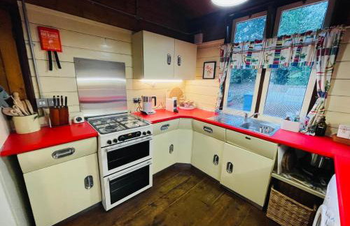 Tin tabernacle perfect for group getaways - Foto 15