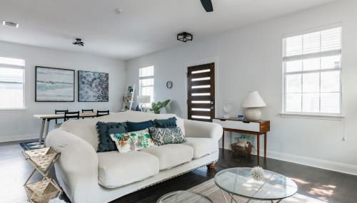 Modern 2-Story Cowboy Pool Home with King Beds Walk to 6th St & Rainey Street - Foto 2