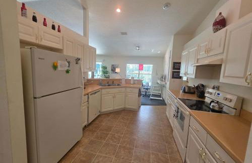 On the Course with a Pool - Foto 18