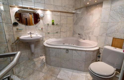 Lux Ferienwohnung altes Landwarenhaus mit Garten und zubuchbarer Sauna - Foto 33