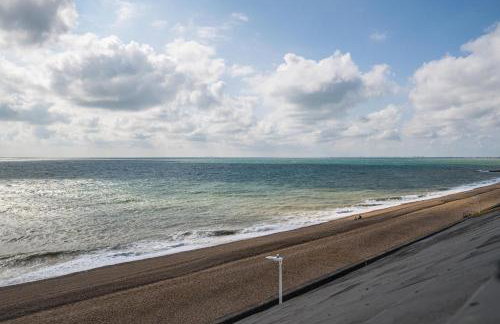 Seafront folkestone Sandgate channel tunnel - 5 star property Sleeps 16 - Foto 47