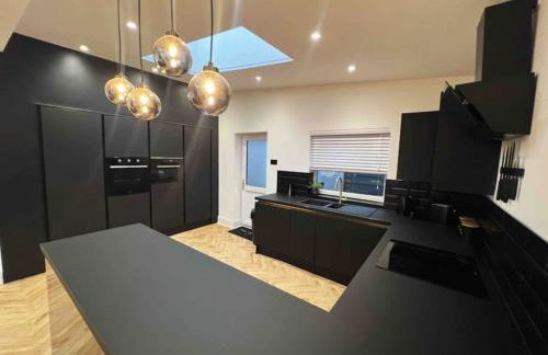 The Baglan Bungalow M4 Access in 1 min - Photo 8