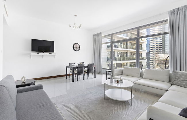 WelHome - Urban Retreat With Terrace And City Views - Photo 16