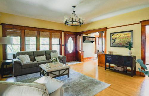 1907 Stone House - King Bed, Office, Crib, Toys - Foto 2