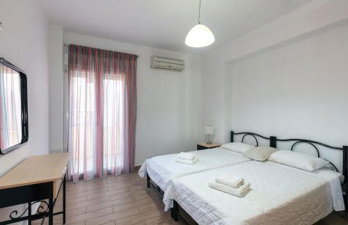 7 bedroom villa with pool, 700m from the beach! - Foto 21