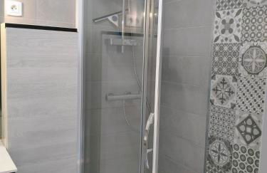 Grand appartement 3 pièces, terrasse au sud et mer à 80m - Photo 6