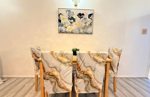 Lovely Two Double Bedroom Maisonette in Surrey - Photo 13