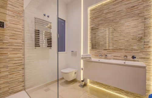 Luxury Rooms Madrid Center Duplex - Photo 14