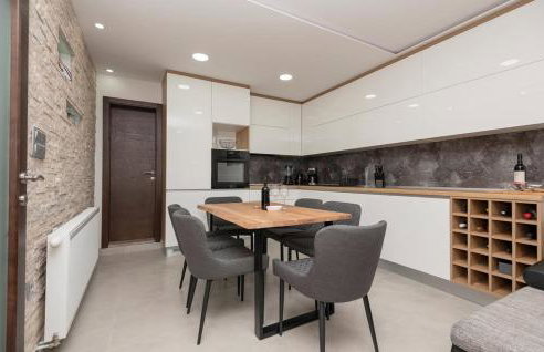 Family Jelavić Holiday House - Photo 11