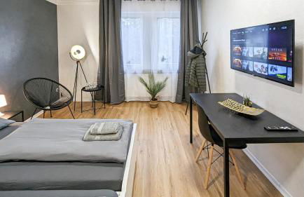 ALFA 4 Zimmer Apartment 8 Personen TV WIFI WM I 4BR 7Beds I 8 people I Kitchen l Bathroom - Foto 1
