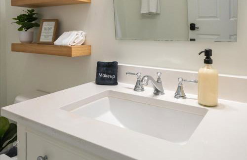 Top Floor - Mass Ave in Heart of Indy with Balcony - Foto 34