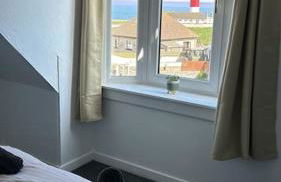 3 Bed House - Photo 7