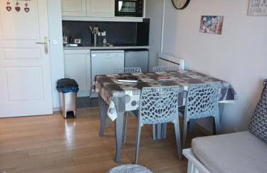 Apt cosy, lumineux,idéalement placé - Foto 1