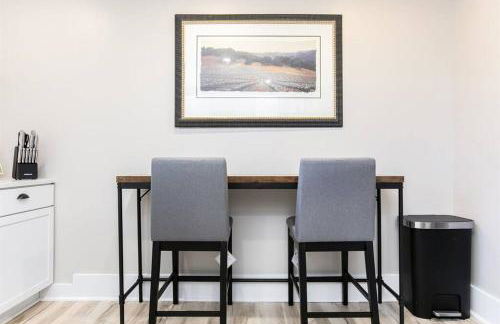 South Bend Serenity: Freshly Renovated 3BR 2mi ND - Foto 27