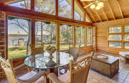 Lakefront Leesburg Home with Private Dock and Ramp! - Foto 2