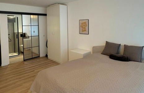 Perfect Apartment - quiet Area near City Center - Full Equipment - Public Transport - Foto 8