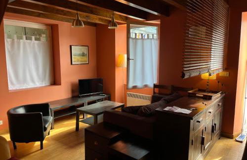 Casa de poble acollidora,amb llar de foc, - Foto 10