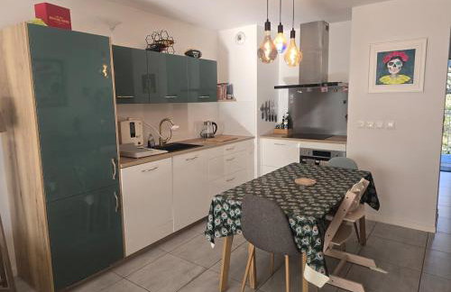 Appartement T2 avec terrasse - Photo 2
