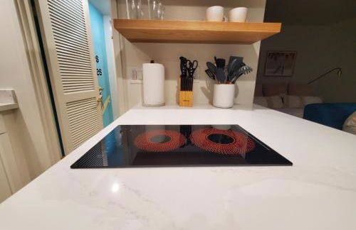 S&N Lux Suite-Free Parking-King Bed-Kitchen-WiFi - Foto 17