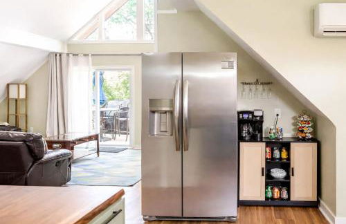 Family A-Frame, HotTub, FirePit, ClimbingWall, EVCharger, & More - Photo 20