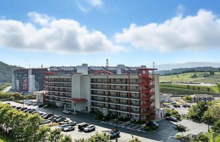 New 2 Bed 2 Bath Condo with Pool at BMS - Foto 32