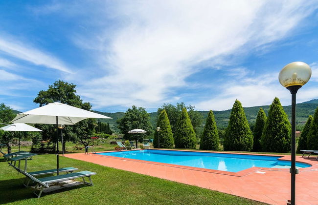 Farmhouse in Tuscany With Panoramic Pool - Photo 15