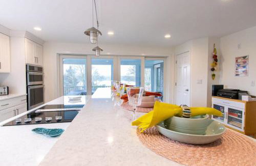 Stunning Home with In-Ground Pool - Photo 10